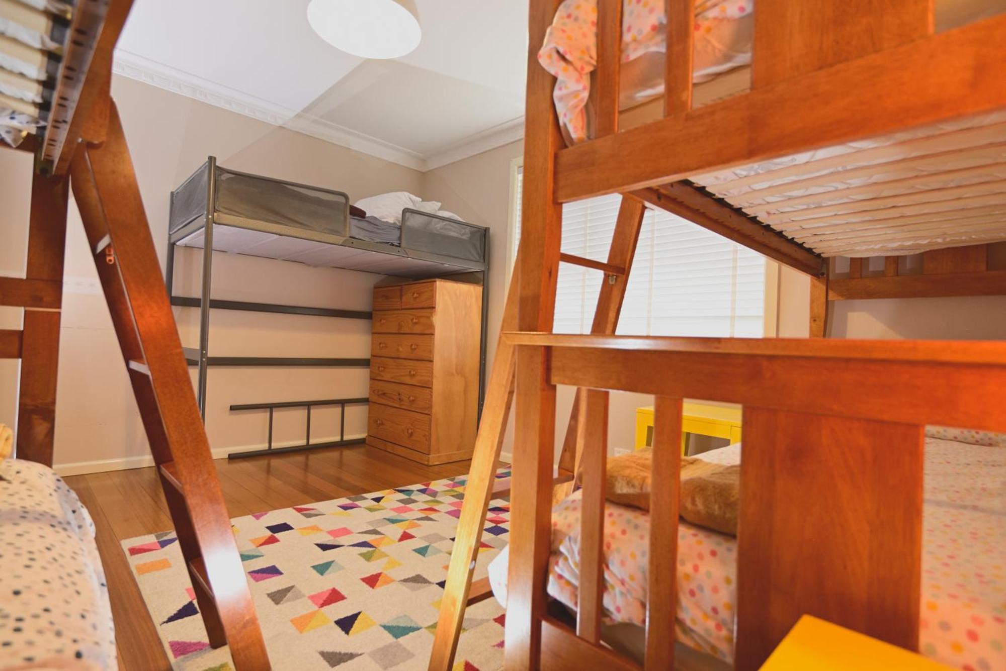 Two Pines, Whole Home In Tullamarine Near Airport! - Melbourne — Photos 2